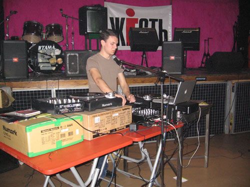 DJ Sasha Vibe -  DJ.  . PR,  ,  DJ   .   .   DJ.     NUMARK.     -