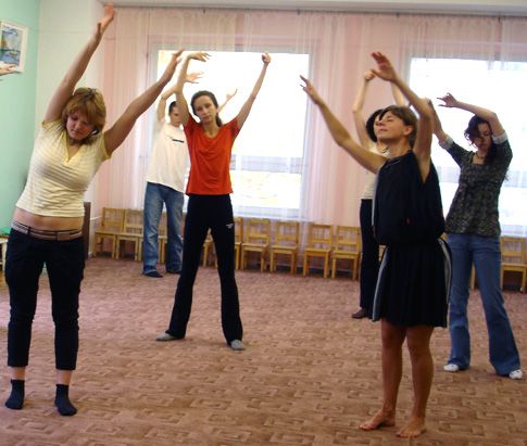 Инна Лукичева - мастер-класс по музыкальному движению научиться играть и петь мастер-класс