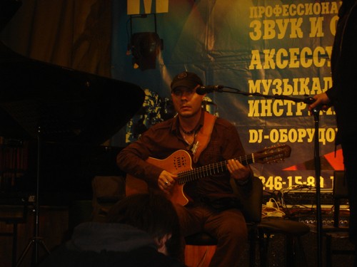 Юрий Матвеев - Гитарист - один за всех. Основы ритмики. Игра в малых составах. научиться играть и петь мастер-класс