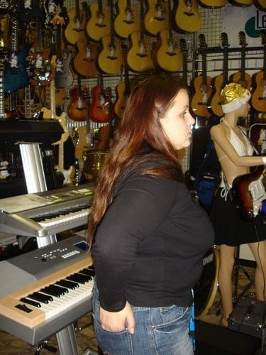 Юлия Горелихина - Как выбрать инструмент начинающему клавишнику. Обзор синтезаторов Casio. научиться играть и петь мастер-класс