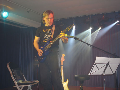 Дмитрий Адрианов - Гитара. Прогрессивная импровизация в стиле Fusion. научиться играть и петь мастер-класс