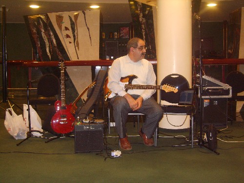 Михаил Суджян - Фирма ARIA - живая легенда гитаростроения. научиться играть и петь мастер-класс