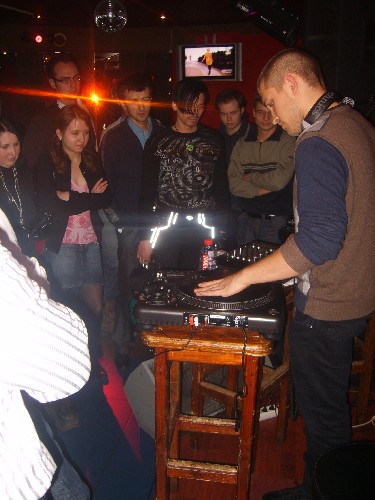 DJ Tash -   DJ. Scratch. DJ     (   Vestax)     -